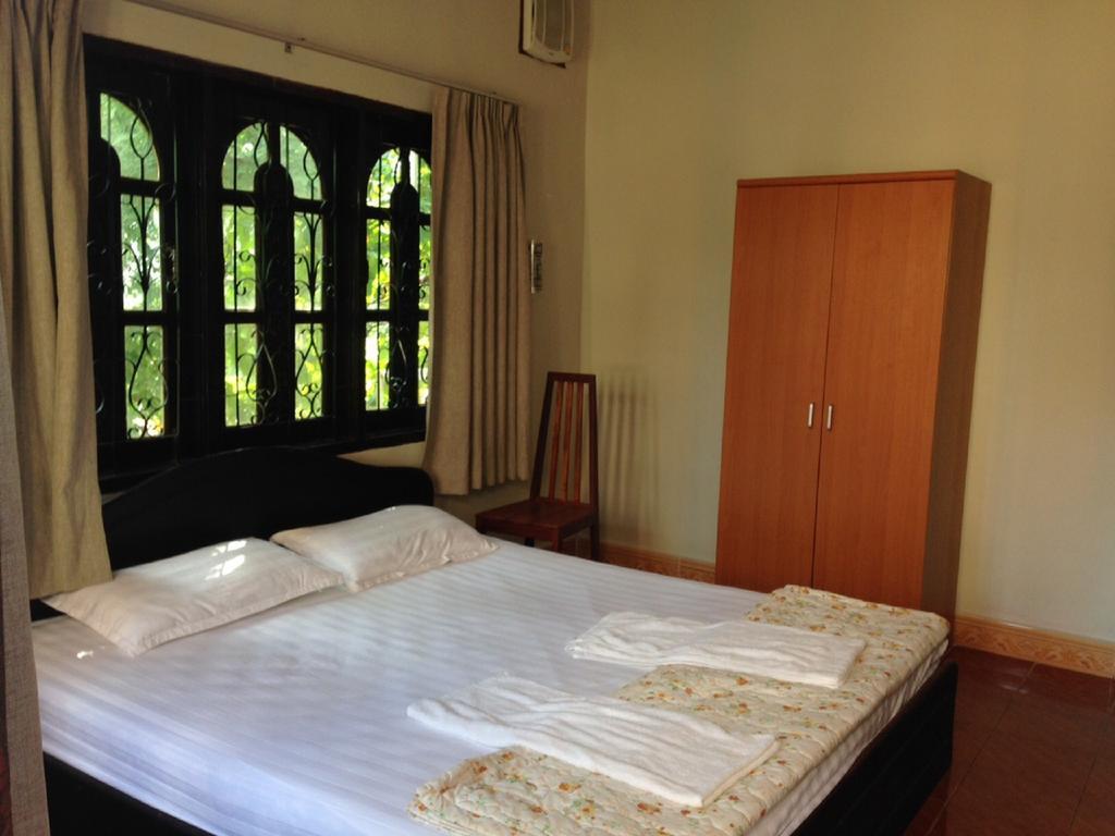 La Gondola Guesthouse Vientiane Exterior photo